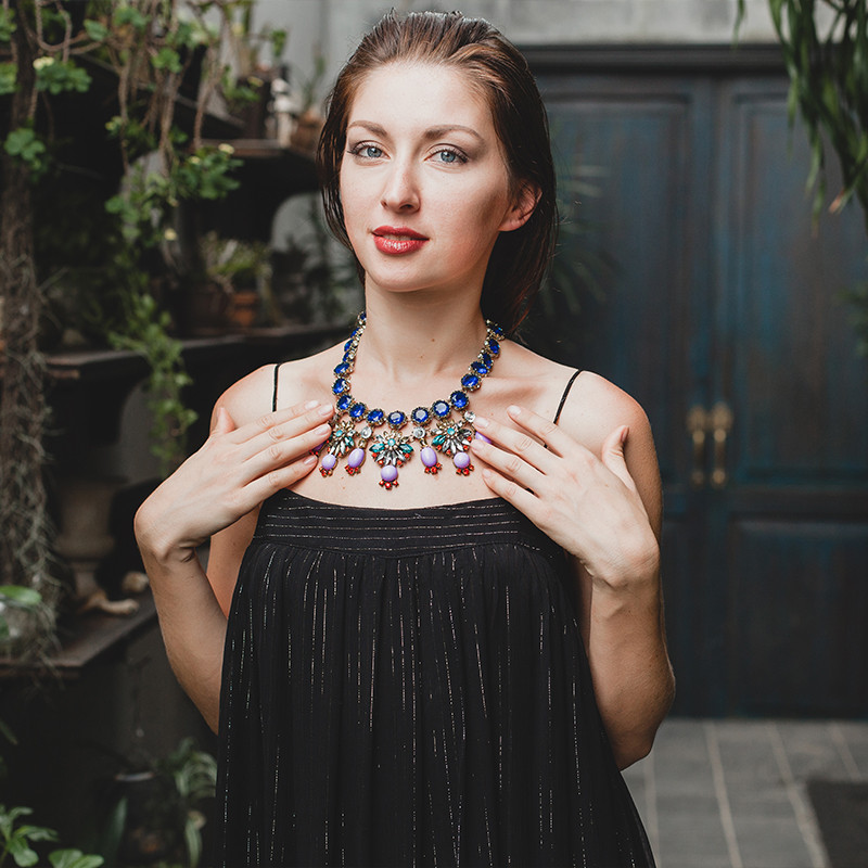 Shape Your Style: Accessorizing for Your Body Type